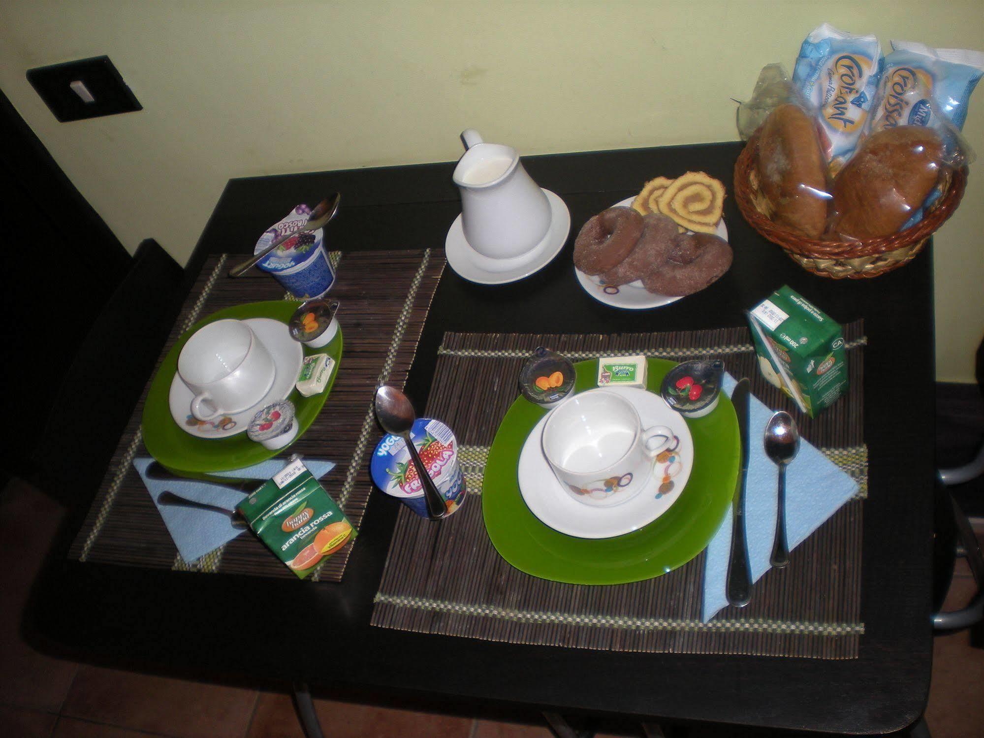 Shiva B&B Рим Екстериор снимка